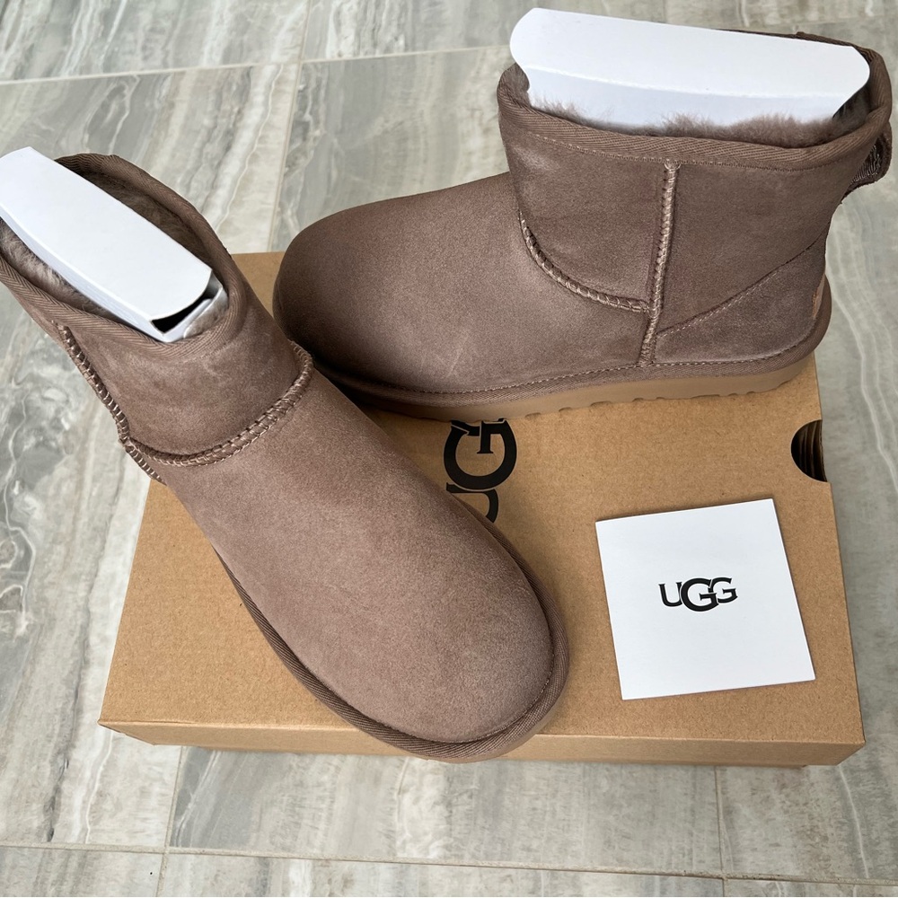 UGG Classic Mini II Boot in Caribou Brown